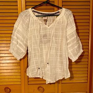 Women’s blouse size medium